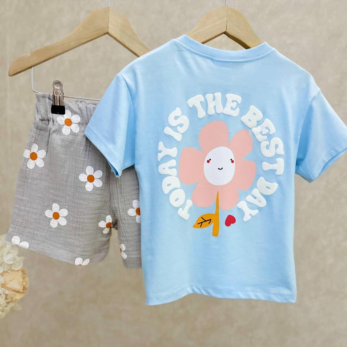 Bloom & Cheer T-Shirt